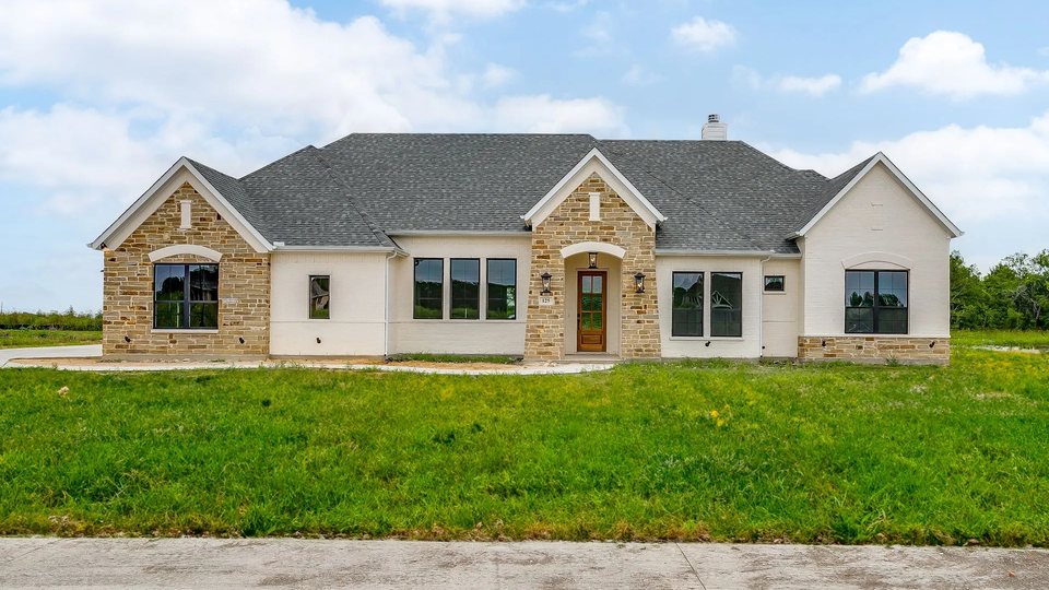 Exterior of 125 Aiden Dr, Waxahachie, TX 75165